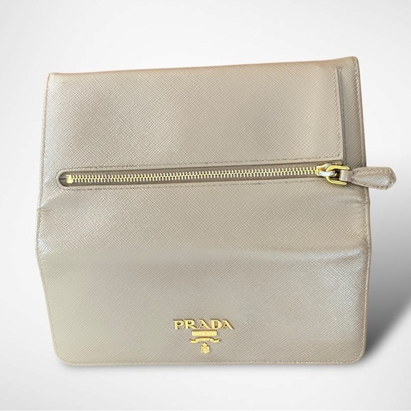 Prada Bifold Beige Safiano Leather Wallet with COA and Box - Picture 6 of 16